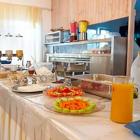 Aparthotel Christiana 3*